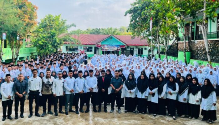BAWASLU Madina Gelar Sosialisasi Pengawasan Partisipatif Pemilu di Luar Tahapan Terhadap Siswa MAN 2 Madina