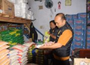 Satgas Pangan Polres Bondowoso Cek Harga Beras di Pasar Induk, Pastikan Stabilitas dan Sesuai HET